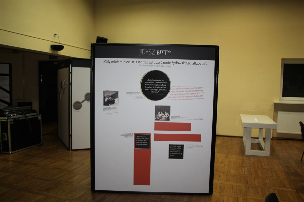 ''Muzeum na kółkach” Muzeum Historii Żydów Polskich POLIN